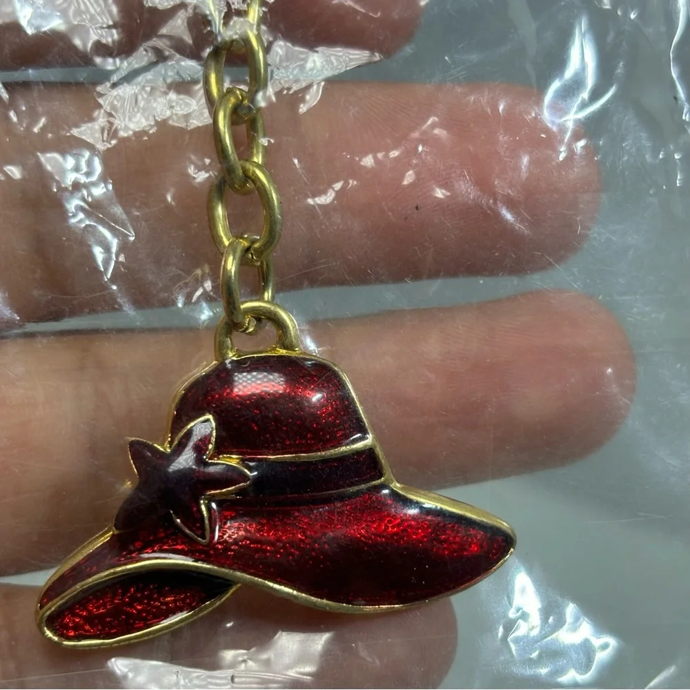 RED H'ATTITUDE NWT Keychain Red Hat Society 18 kt. Gold‎ Layered Hat w/Flower